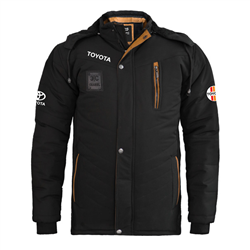 کاپشن زمستانه اور مشکی تویوتا